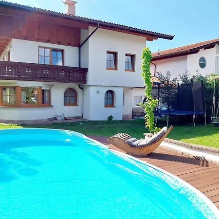 Apartamento Schernhof Hoamatzeit - Tiroler Bauernhof *