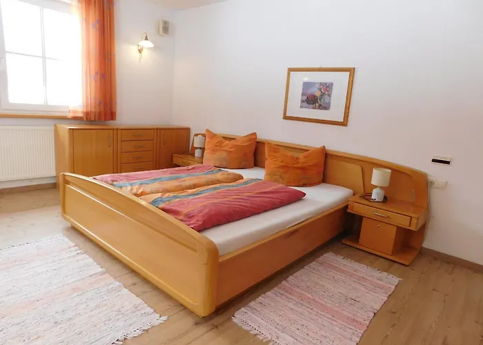 Schernhof Hoamatzeit - Tiroler Bauernhof Apartament *