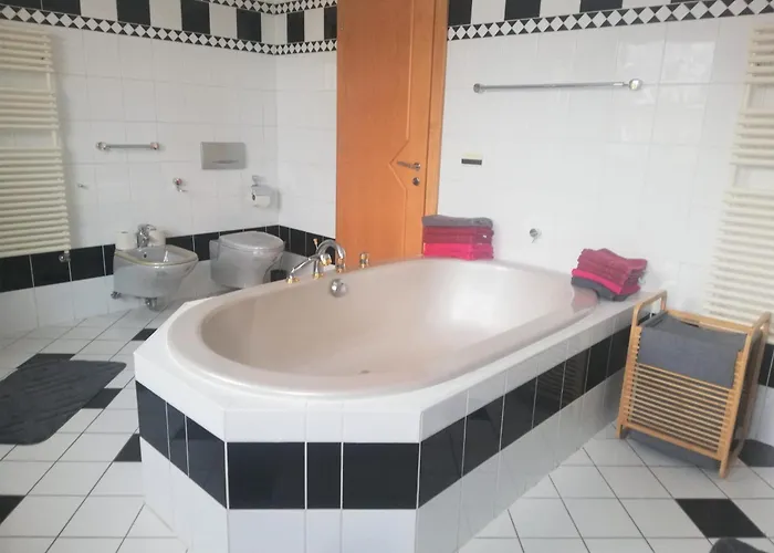 Schernhof Hoamatzeit - Tiroler Bauernhof